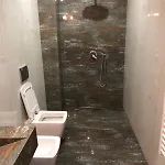 Tirent - Komuna E Parisit, 1 * Tirana