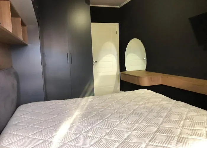 Tirent - Komuna E Parisit, 1 Appartamento